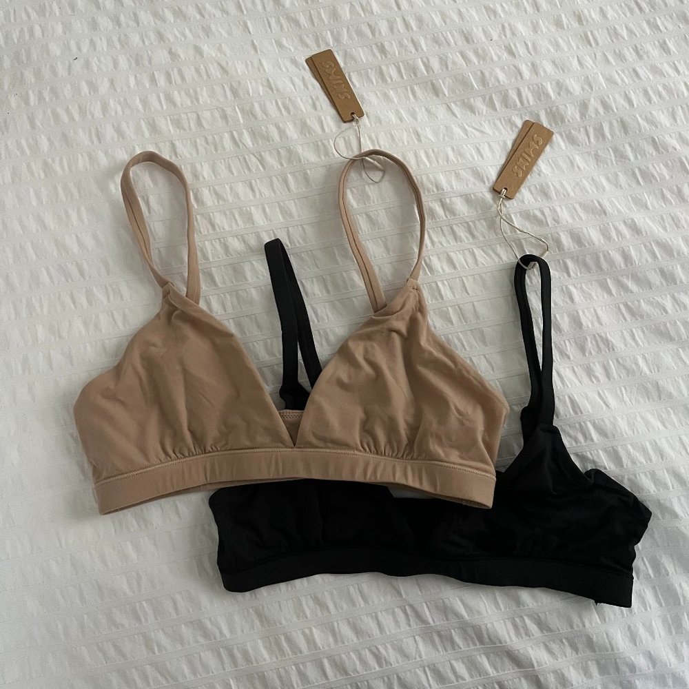 SKIMS Fits Everybody Triangle Bralette Set of 2 - Nude and Black (new with tags)